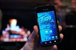 Компания Kyocera пополнила серию защищённых смартфонов Hydro моделями Xtrm и Edge