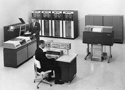 В музее компьютерной истории вернули к жизни два компьютера IBM 1401 возрастом 45 и 48 лет