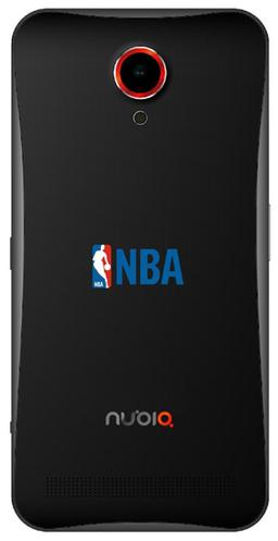 Смартфон ZTE Nubia Z7 вновь засветился в Сети