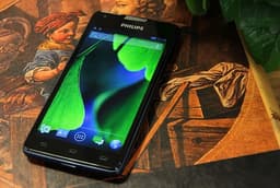 Смартфон Philips W6618 (W6610) получил аккумулятор ёмкостью 5300 мА·ч