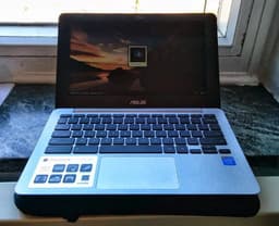 В Сети появилась информация о стоимости мобильных ПК Asus C200 Chromebook и Asus C300 Chromebook