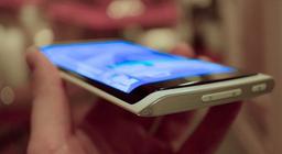 Samsung Galaxy Note 4 может получить трехсторонний экран YOUM