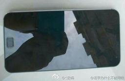 Новые фото смартфона Meizu MX4 показывают иное устройство с большой кнопкой под дисплеем и матовым пластиком