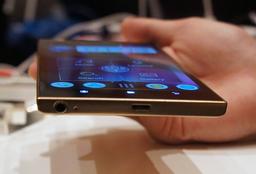 В начале следующего года Lenovo анонсирует два новых смартфона с платформами Intel
