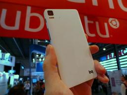 На выставке MWC 2014 можно было видеть смартфоны Meizu и BQ с ОС Ubuntu Phone