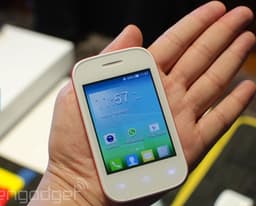Alcatel OneTouch Pop Fit — «носимый» смартфон