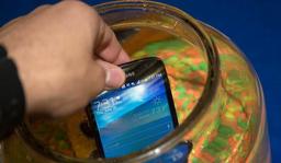 Samsung планирует выпуск водонепроницаемого варианта смартфона Samsung Galaxy S5