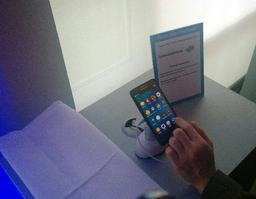 На MWC 2014 замечен смартфон Samsung с ОС Tizen