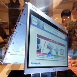 Ноутбук-трансформер Panasonic CF-MX3 с дисплеем диагональю 12,5 дюйма может похвастаться оптическим приводом, поддержкой перьевого ввода и отличной автономностью