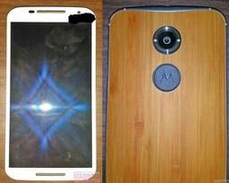 Появились «живые» фото прототипа смартфона Moto X+1