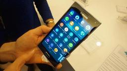Появление в продаже смартфона Samsung Z снова откладывается