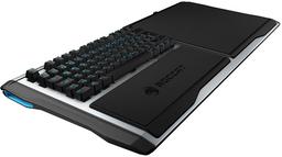 В клавиатуру Roccat Sova встроен коврик для мыши