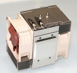 Noctua показала на Computex 2014 доработанный прототип необычного процессорного охладителя