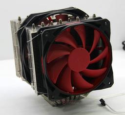 На Computex 2014 замечен процессорный охладитель, который может стать моделью DeepCool GamerStorm Assassin V2