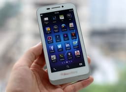 Смартфон BlackBerry Kopi с экраном размером 4,5 дюйма замечен во Вьетнаме