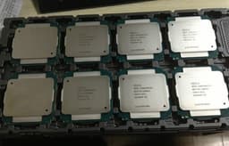 Процессоры Intel Haswell-EP Xeon E5-2699 V3 с 18 ядрами и 45 МБ кэш-памяти третьего уровня замечены в рознице
