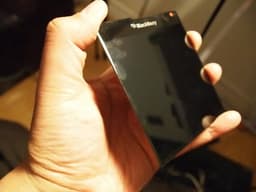 Смартфон BlackBerry Windermere получит дисплей диагональю 4,5 дюйма с плотностью 452 ppi и гибридную клавиатуру