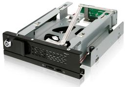 В отсеке Icy Dock TurboSwap MB171SP-B помещается накопитель типоразмера 3,5 дюйма и вентилятор для его охлаждения