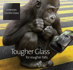 При создании стекла Gorilla Glass 4 компания Corning делала упор на устойчивость к падениям
