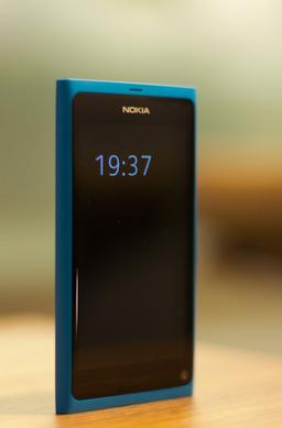 Nokia работает над флагманским смартфоном с ОС Android, который будет похож на модель N9