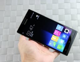 Смартфон Philips Aurora (I966): дисплей 2K, SoC Snapdragon 801, 3 ГБ ОЗУ, 20-мегапиксельная камера и цена $650