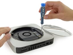 Специалисты iFixit обнаружили при разборке мини-ПК Apple Mac mini очень редкие винты