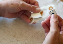 Philips разработала небольшой датчик для людей, больных ХОБЛ, передающий данные на смартфон