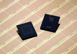 Toshiba представила самые маленькие в мире встраиваемые накопители eMMC