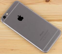 Apple приписывают намерение стимулировать выпуск смартфонов iPhone 6 Plus повышенной оплатой