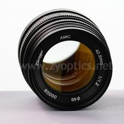 Объективы Zhongyi Mitakon 42.5mm f/1.2 и Zhongyi Mitakon 24mm f/1.7 выпускаются в вариантах с байонетами Sony E, Micro Four Thirds и Fuji X