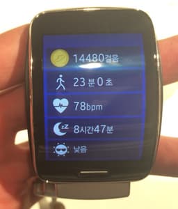 Фотографии часов Samsung Gear S с IFA 2014