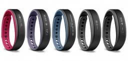 Garmin Vivosmart совмещает в себе функции фитнес-трекера и «умных» часов