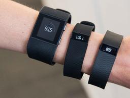FitBit отчиталась о рекордном квартале. Компания продала 4,5 млн устройств и осталась лидером рынка носимой электроники