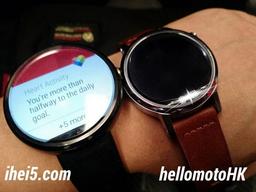 Новое фото умных часов Moto 360S позволяет сравнить габариты меньшей версии устройства с текущей моделью компании