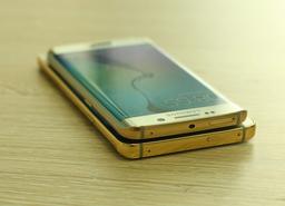 Фотогалерея дня: позолоченный смартфон Samsung Galaxy Note5