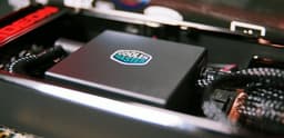 Asetek требует от AMD прекращения продаж видеокарт Radeon R9 Fury X из-за нарушения патентов