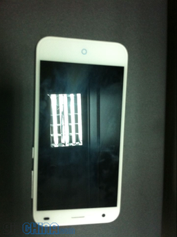 Появились «живые» фото смартфона ZTE Blade S6, похожего на iPhone 6 Plus