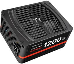 Блоки питания Thermaltake Toughpower Grand Platinum имеют сертификаты 80 Plus Platinum и модульные кабельные системы