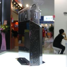 Компьютерный корпус DeepCool GamerStorm Nephrite устроен так, что 3D-карта оказывается видна со всех сторон