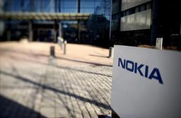 Nokia снова займется сотовыми телефонами, как только в 2016 году истечет срок действия соглашения с Microsoft