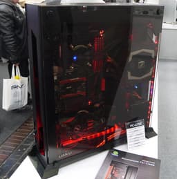 Lian Li на выставке CeBIT 2015: корпуса со стеклянными стенками