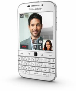 Смартфон BlackBerry Classic планируется выпускать в белом, синем и бронзовом цветовых вариантах