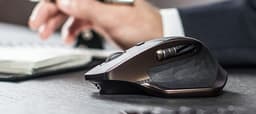 Беспроводная мышь Logitech MX Master оснащена датчиком Darkfield