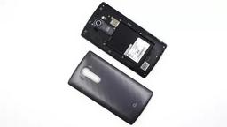 Процесс разборки смартфона LG G4 достаточно прост