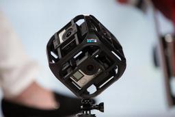 Apple приписывают намерение купить компанию GoPro