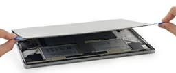 Ноутбук Microsoft Surface Book также практически неремонтопригоден