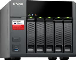 Хранилище с сетевым подключением QNAP TS-531P рассчитано на пять накопителей и оснащено четырьмя портами Gigabit Ethernet