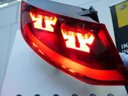 Немецкий проект R2D2, посвященный гибким панелям OLED, успешно завершен