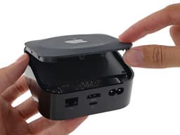 Новая телевизионная приставка Apple TV заработала у iFixit достойный балл
