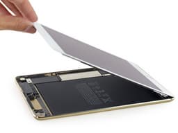 Планшет Apple iPad mini 4 так же плохо поддается ремонту, как его предшественники